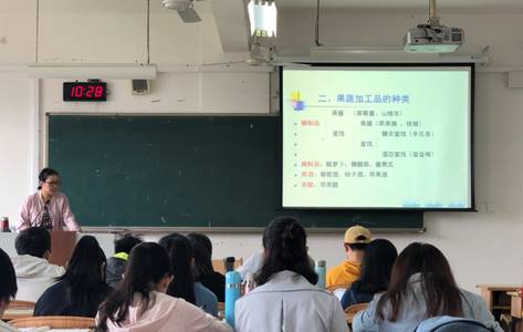 新进教师督导2.JPG